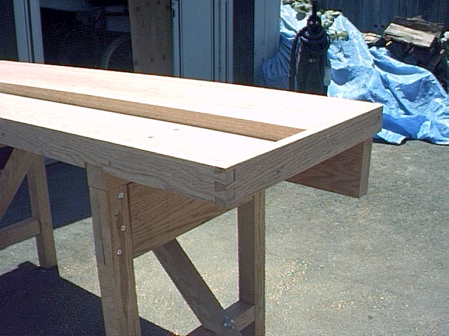 Dovetail_640x480.jpg (65447 bytes)